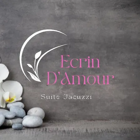 Ecrin D' Romantique Avec Jacuzzi