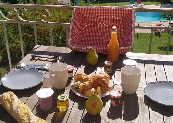 Ecrin D' Romantique Avec Jacuzzi 4* Castels