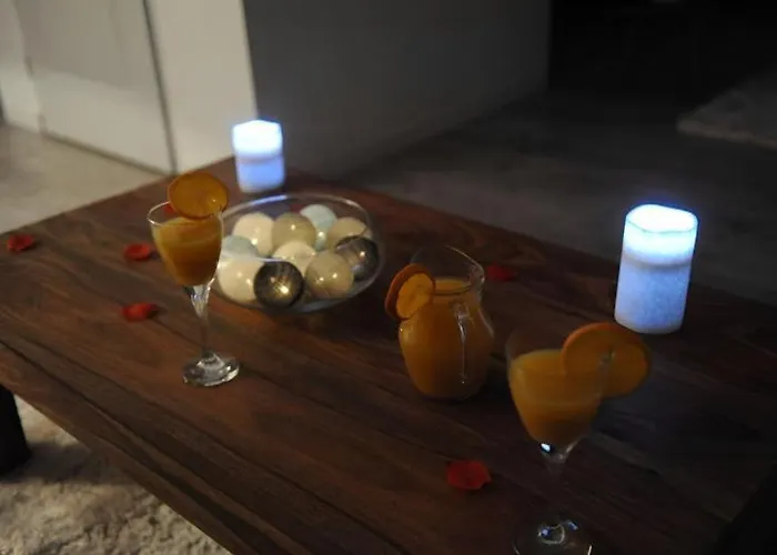 Ecrin D' Romantique Avec Jacuzzi 4* Castels