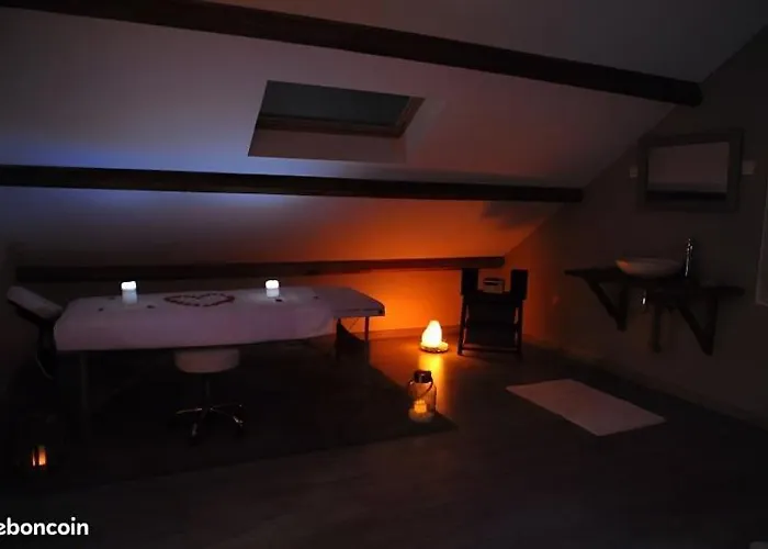 Gasthuis Ecrin D' Romantique Avec Jacuzzi